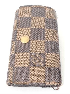 Louis Vuitton Damier Ebene Key Clesp - Brown